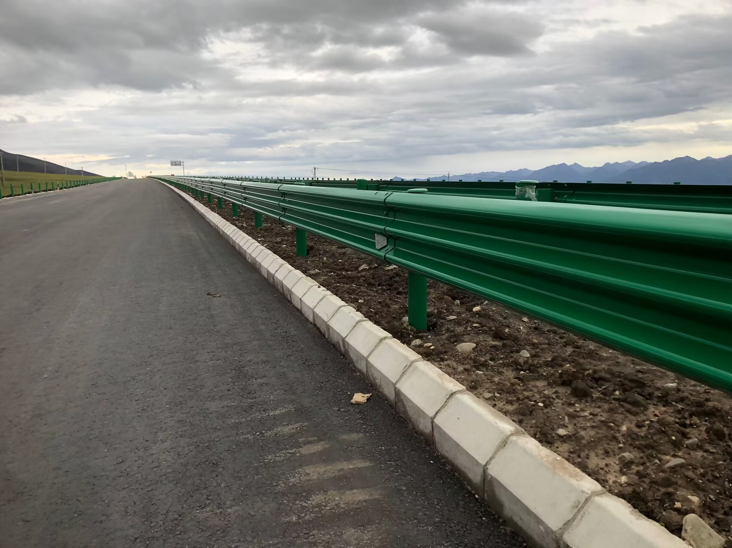 昭化区乡村公路波形护栏波形护栏板 - 推荐